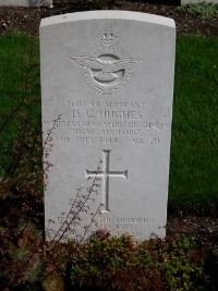 Klagenfurt War Cemetery - Hughes, Douglas George